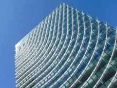 Castellana 77, udržitelná budova s prosklenou fasádou od společnosti Guardian Glass, ožila v centru Madridu - foto 1 | brand photo