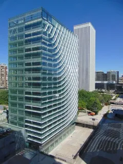 Castellana 77, udržitelná budova s prosklenou fasádou od společnosti Guardian Glass, ožila v centru Madridu - foto 2 | brand photo