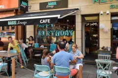 Mezinárodní filmový festival a karlovarský Bagel Lounge podpořily děti z dětských domovů - foto 4 | brand photo