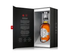 CHIVAS REGAL ULTIS 1999 VICTORY EDITION VZDEJTE ČEST SLAVNÉMU VÍTĚZSTVÍ - foto 5 | brand photo