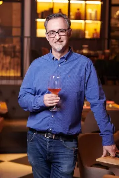 O jedinečné restauraci FOOD LAB s panem Ivanem Savićem | brand photo