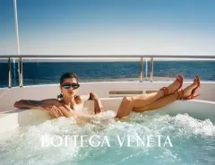 BOTTEGA VENETA DÁMSKÁ A PÁNSKÁ KAMPAŇ KE KOLEKCI SPRING 2020 - foto 1 | brand photo