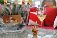 Jedinečný MUMM POP-UP LOUNGE v centru Prahy - foto 3 | brand photo