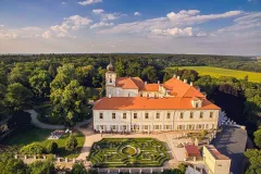 Ojedinělé ubytování v zámeckých apartmá na Loučeni - foto 1 | brand photo