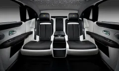 ROLLS-ROYCE ODHALIL NOVÝ GHOST EXTENDED - foto 5 | brand photo