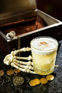 Zahrajte si kartičkovanou ve stylovém BeBop baru! - foto 2 | brand photo