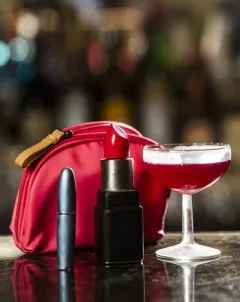 Zahrajte si kartičkovanou ve stylovém BeBop baru! - foto 3 | brand photo