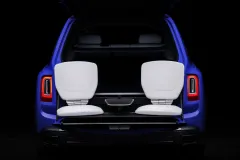 NOVÉ ODSTÍNY NEON NIGHTS ROZZÁŘÍ VOZY ROLLS-ROYCE Z ŘADY BLACK BADGE  - foto 3 | brand photo
