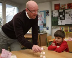 O Two Hour School, kde se učí angličtina trochu jinak, s panem Jonem Ogdenem - foto 2 | brand photo
