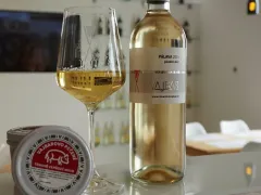 O kvalitním víně s majitelem vinařství Vajbar panem Bronislavem Vajbarem - foto 2 | brand photo