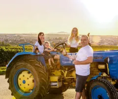 O vínech a vinařských akcích s panem Lubomírem Zborovským - foto 1 | brand photo