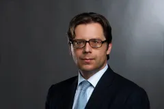 O advokacii, architektuře a designu s Gabrielem Achourem | brand photo