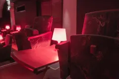 Pomozte dvěma zasaženým odvětvím s Losers Cirque Company - foto 4 | brand photo