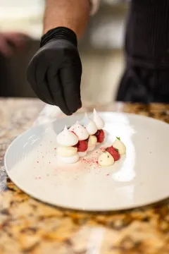 Vysoká gastronomie v pojetí moderního českého bistra Next Door by Imperial - foto 6 | brand photo