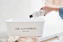 Dopřejte praní Den barvy s ekologicky šetrnými pracími gely od The Laundress - foto 2 | brand photo