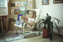 O PRODEJI MONTESSORI POMŮCEK A SMYSLUPLNÝCH HRAČEK S LUCIÍ TAMÁŠOVOU - foto 5 | brand photo