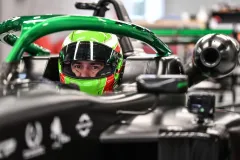 Staňte se členem jedinečného závodního týmu díky Effective Racing - foto 3 | brand photo