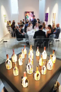 Umělec Anselm Reyle v DSC Gallery a limitovaná edice šampaňského vína Ruinart - foto 2 | brand photo