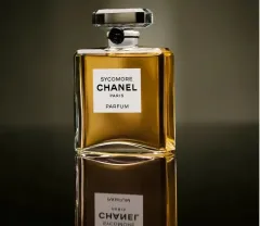 Poznejte dokonalý nový parfém CHANEL SYCOMORE v úžasné dřevěné truhle - foto 2 | brand photo