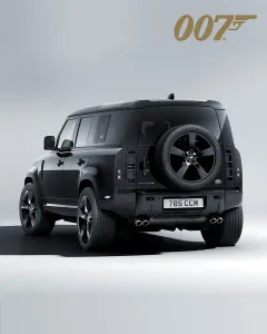 V charitativní aukci síně Christie´s se vydražily modely Defender za skoro deset milionů korun - foto 3 | brand photo