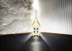 CELÁ KOLEKCE PĚTI VÝJIMEČNÝCH ŠAMPAŇSKÝCH MUMM RSRV NYNÍ K DOSTÁNÍ I U NÁS - foto 2 | brand photo