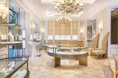 Poznejte HALADU v Pařížské ulici v novém kabátě - foto 2 | brand photo