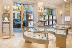 Poznejte HALADU v Pařížské ulici v novém kabátě - foto 4 | brand photo