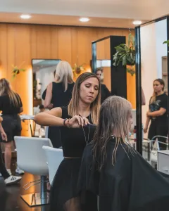 Salon Petra Měchurová: Rituály Fusio-Dose rychle vyřeší vaše problémy s vlasy - foto 5 | brand photo