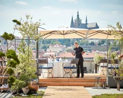 FOUR SEASONS HOTEL PRAGUE OPĚT ZABODOVAL V ŽEBŘÍČKU NEJLEPŠÍCH HOTELŮ NA SVĚTĚ - foto 2 | brand photo