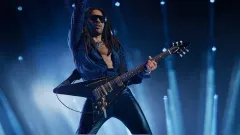 VAŠE VÁŠEŇ SÍLÍ, KDYŽ JI SDÍLÍTE, A TO POMOCÍ VŮNĚ YVES SAINT LAURENT Y EDP INTENSE - foto 2 | brand photo