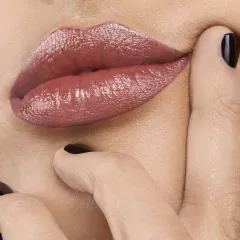 YVES SAINT LAURENT: NOVÉ NUDE ODSTÍNY LUXUSNÍ RTĚNKY ROUGE PUR COUTURE THE BOLD - foto 2 | brand photo