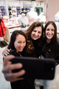 VICTORIA'S SECRET SPOLU S PARTNEREM ALSHAYA GROUP OTEVÍRÁ PRVNÍ ČESKÝ OBCHOD S KOMPLETNÍM SORTIMENTEM - foto 5 | brand photo