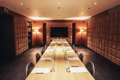 UMĚNÍ, BUSINESS, RELAX I GASTRONOMIE. TO VŠE JE THE EMBLEM HOTEL PRAGUE - foto 5 | brand photo