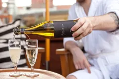 ZAŽIJTE NEZAPOMENUTELNÝ RELAX V SAMÉM SRDCI PRAHY V HOTELU EMBLEM - foto 5 | brand photo