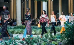 CHANEL MÉTIERS D'ART 2023 JE OSLAVOU KULTURY A ŘEMESEL - foto 3 | brand photo