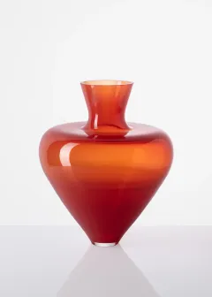 František Jungvirt vytvořil vázu Bloom ve tvaru srdce - foto 2 | brand photo