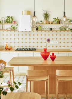 František Jungvirt vytvořil vázu Bloom ve tvaru srdce - foto 3 | brand photo
