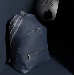 Fendi Chiodo: batoh, který je zároveň šperkem - foto 3 | brand photo