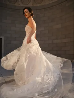 Oscar de la Renta představuje novo svatební kolekci šatů podzim 2023 - foto 2 | brand photo