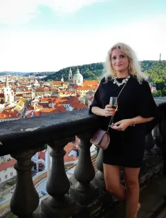 Ponořte se do poetického průvodce knihy Pražský (k)rok s autorkou knihy a milovnicí Prahy Klárou Hášovou - foto 5 | brand photo