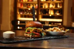 “W” Restaurant & Whiskey Bar: Skvělé jídlo a prémiové whisky v elegantním prostředí - foto 4 | brand photo