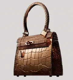 Hermès Kelly Rose Gold: Kabelka, která je luxus sama o sobě - foto 3 | brand photo