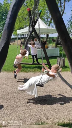 Hliněná Bašta: Řekněte ANO na břehu rybníka, uprostřed přírody a zároveň na okraji Prahy - foto 6 | brand photo