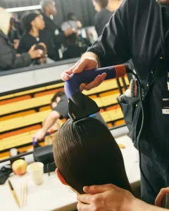 Dyson a Anthony Turner na přehlídce ISSEY MIYAKE AW24 - foto 3 | brand photo