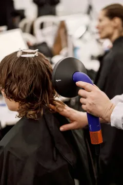 Dyson a Anthony Turner na přehlídce ISSEY MIYAKE AW24 - foto 9 | brand photo