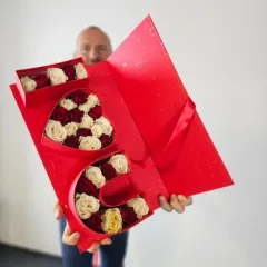 MDŽ s Florea: Luxusní květiny, balíčky a originální přáníčka pro vaši drahou polovičku - foto 3 | brand photo