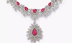 Blue Book 2024: Tiffany Céleste - foto 1 | brand photo