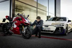 Prototyp Audi e-tron GT a Ducati Panigale V4 R - foto 3 | brand photo