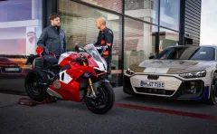 Prototyp Audi e-tron GT a Ducati Panigale V4 R - foto 5 | brand photo