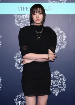 TIFFANY & CO. OSLAVILO OTEVŘENÍ VELKOLEPÉ VÝSTAVY TIFFANY WORDER V TOKIU - foto 8 | brand photo